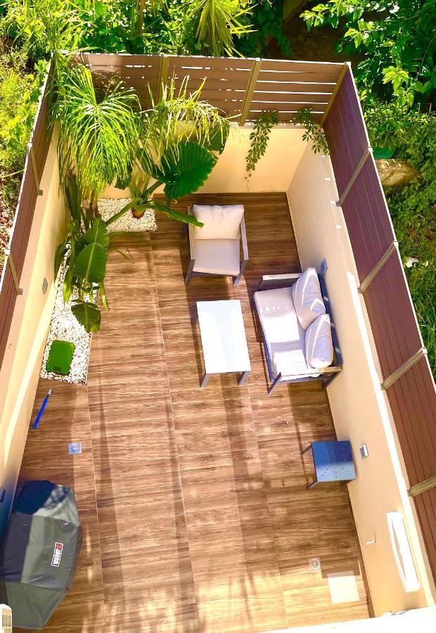 Haris White Apartment Roussospítion Exterior foto